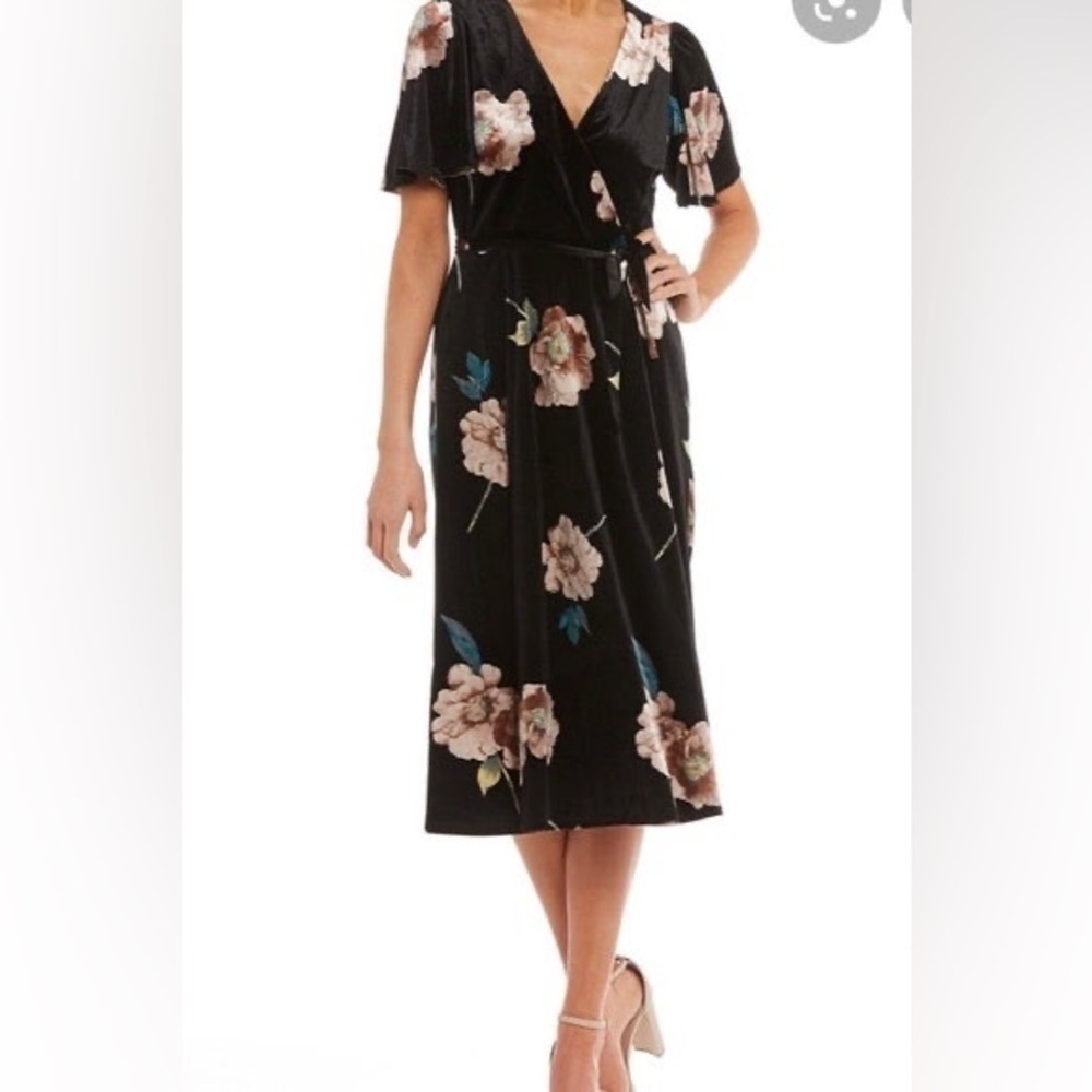 June & Hudson black floral velvet midi dress size large